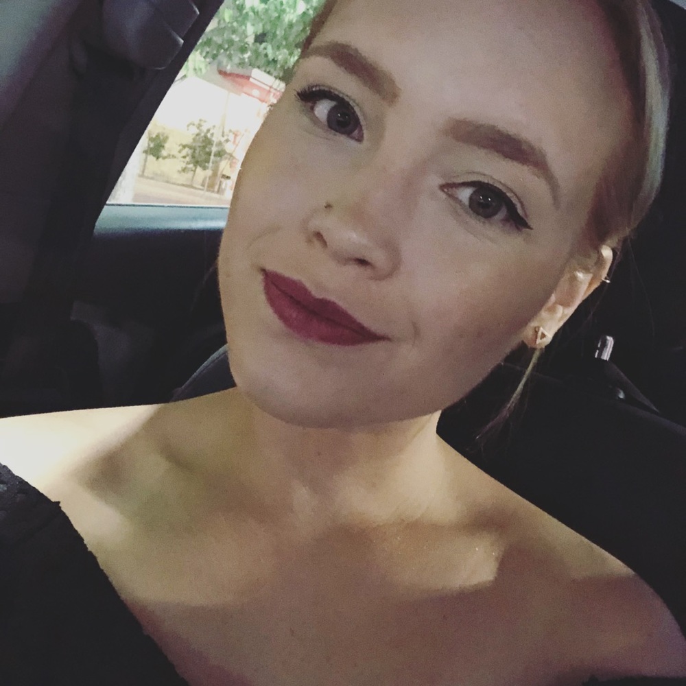 Meet your Posher, Laurena